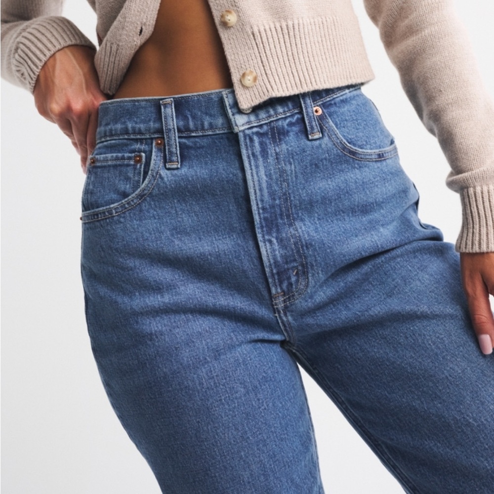 Abercrombie & Fitch Curve Love High Rise 90s straight jeans - Picture 3 of 8